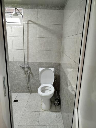 Ένα μπάνιο στο Hostel ucuz