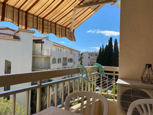 Studio 3 étoiles aperçu mer clim parking privé