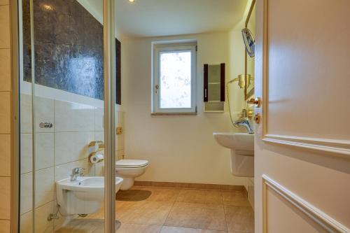 Un baño de Hotel Seeblick Wismar