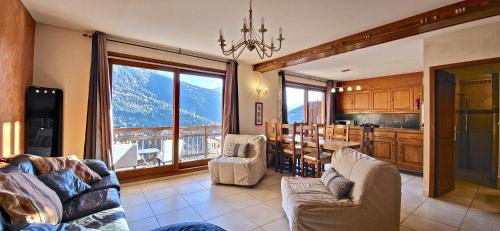 6 personnes, vue, domaine Alpes d'Huez Vaujany