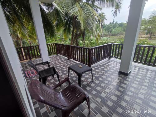 Balkón nebo terasa v ubytování The Lake View Tangalle