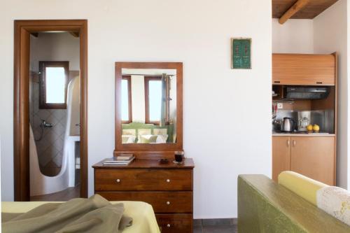Kuchyň nebo kuchyňský kout v ubytování Panteli Beach Hotel