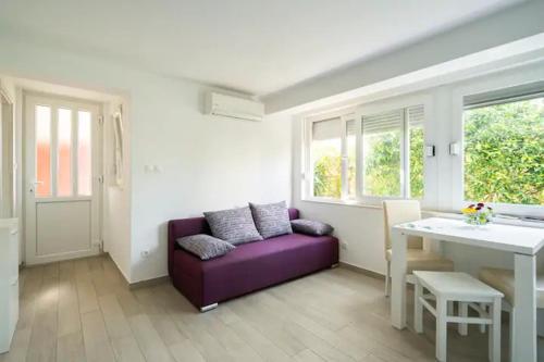 Studio Apartment Lemon