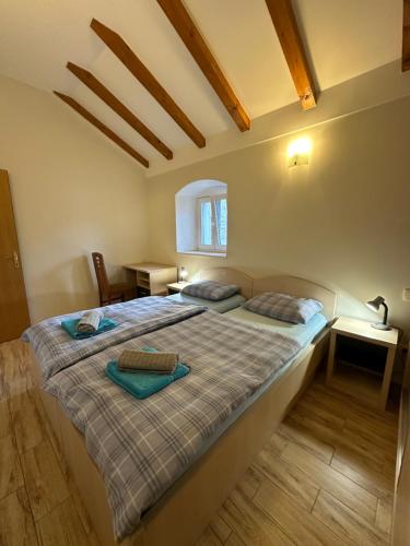 Trogir old town apartments with FREE parking