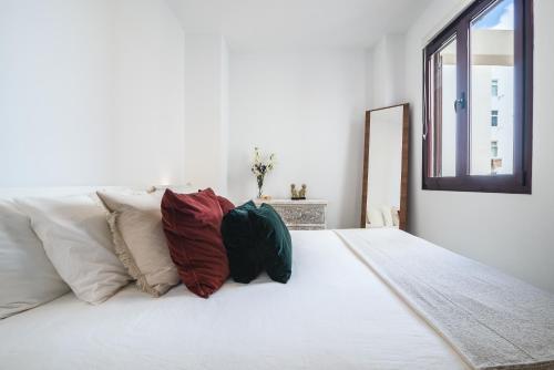 Home2Book Elegant & Cozy Retreat Las Palmas