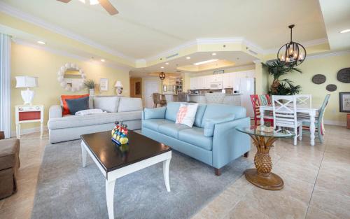 Χώρος καθιστικού στο Phoenix IX 801 condo