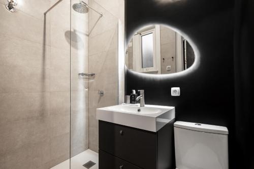 WHome Urban Oasis Haven with AC & Patio