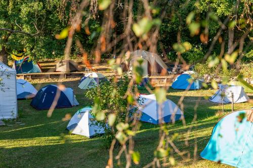 THE TENT - Youth Only - Buchung leider nur bis 30 Jahre möglich!にある庭