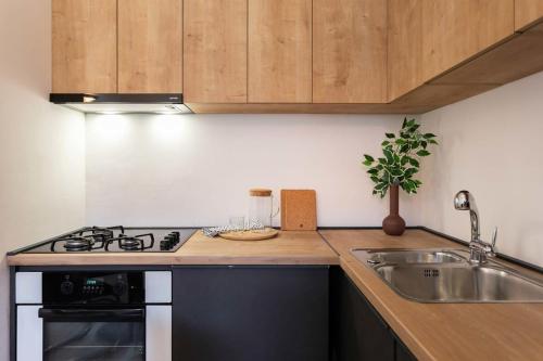 Niko's Apartment URBAN STAY