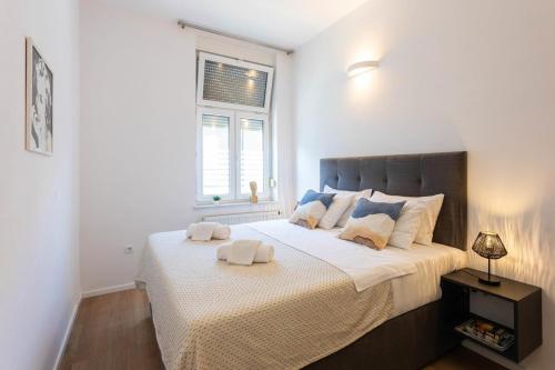 Niko's Apartment URBAN STAY