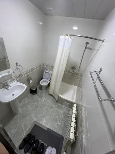 Kúpeľňa v ubytovaní EVERLAND Guest House