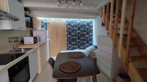 Η κουζίνα ή μικρή κουζίνα στο Alle volte Suite 30
