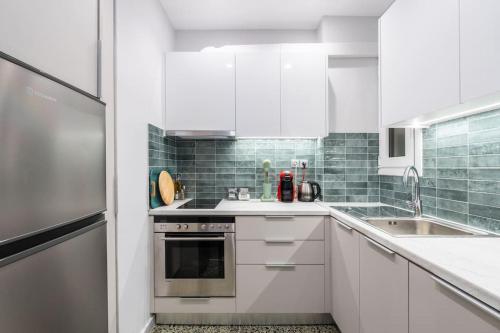 Bright Serenity 1DR Apt in Koukaki