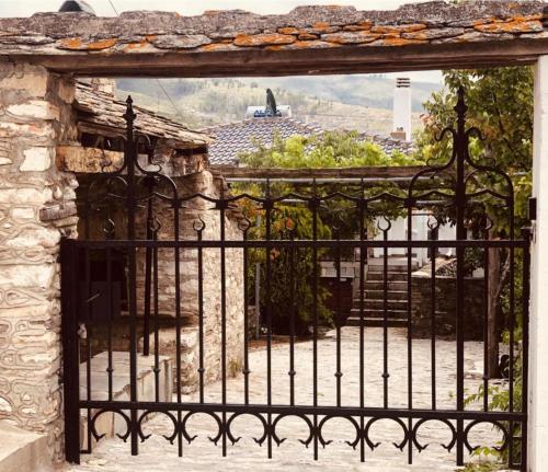 Fotografia z galérie ubytovania Theologos Stone House v destinácii Theológos