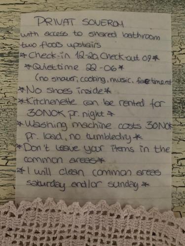 Een brief van mijn zus die me bedankt voor mijn handschrift. bij Privat soverom in Moss