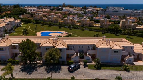 Ground Floor Apartment with Pool