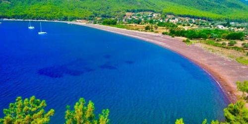 an aerial view of a beach and the ocean at Hotel Gold Stone in Beldibi