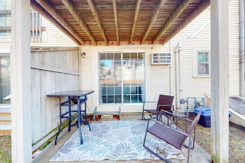 Gallery image of Marina Bay Retreat in West Dennis