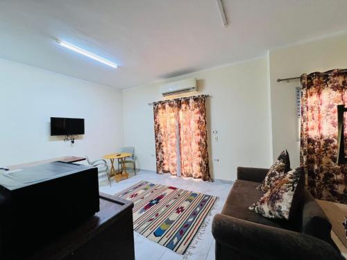 Μια τηλεόραση ή/και κέντρο ψυχαγωγίας στο Toulay House