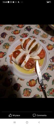Makanan di atau berdekatan apartmen