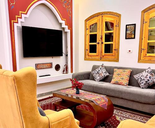 Dar Lina Guesthouse Luxor tesisinde bir oturma alanı