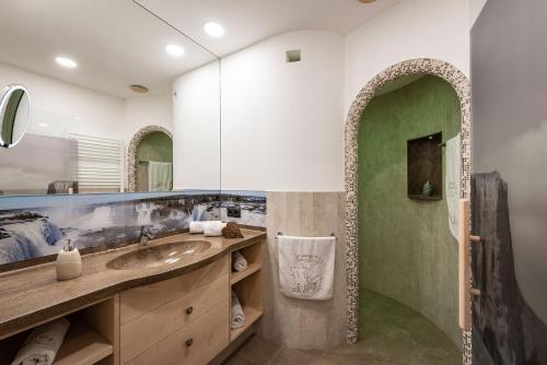 Ένα μπάνιο στο Moarlhof - Farm Nature Resort