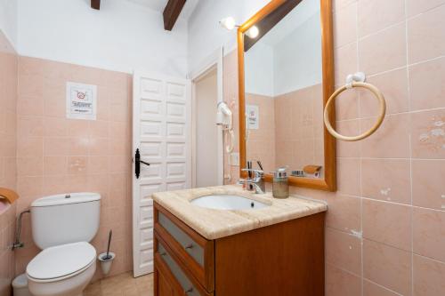 Koupelna v ubytování BNB habitación entre mar y montaña