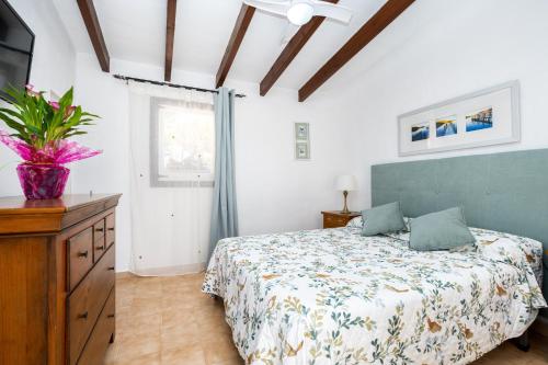 Postel nebo postele na pokoji v ubytování BNB habitación entre mar y montaña