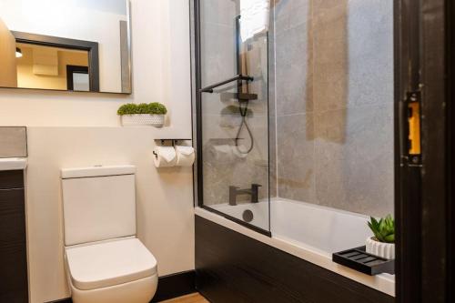 The Berriman Collection Stylish 2 Bedroom Apartment photo 23