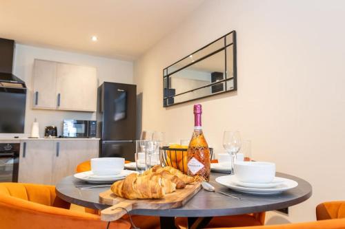 The Berriman Collection Stylish 2 Bedroom Apartment photo 27