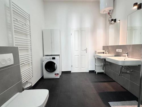 Be in Berlin Apartments at Charlottenburg Castle photo 13