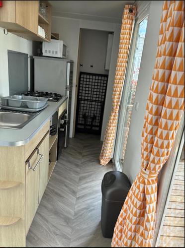 Photo de la galerie de l'établissement Mobilhome familial de luxe 3 chambres, à Onzain