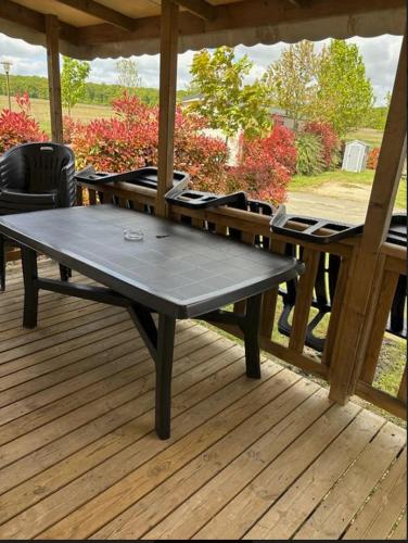 Photo de la galerie de l'établissement Mobilhome familial de luxe 3 chambres, à Onzain