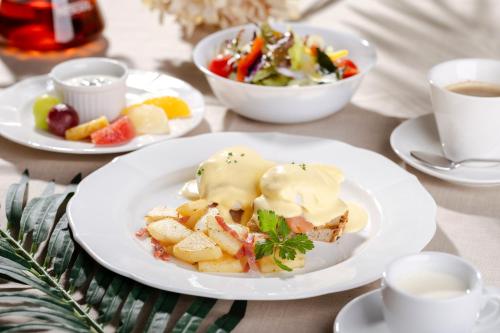 Mad på resortet eller i nærheden