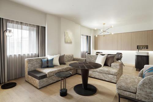 Courtyard by Marriott Tokyo Ginza Hotel