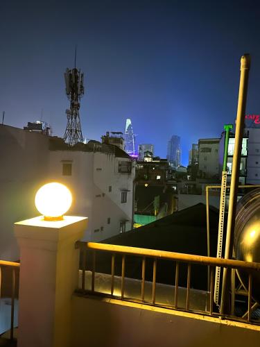 Фотография из галереи Charming A Little Saigon Apartment - Heart of Vibrant District 1 в Хошимине