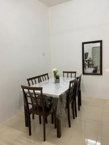 Gambar di galeri bagi EmyNuar Homestay di Batu Kurau