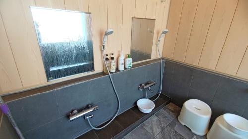 Un baño de White House Guesthouse