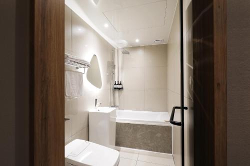 Ванна кімната в Gaeul Hotel
