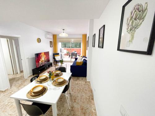 Yellow Apartment Lloret