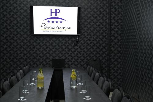 Ein Zertifikat, Auszeichnung, Logo oder anderes Dokument, das in der Unterkunft Hotel Panoramic ausgestellt ist