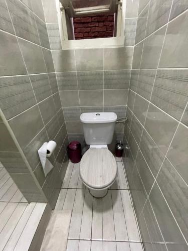 A bathroom at La Residence Mahasoa