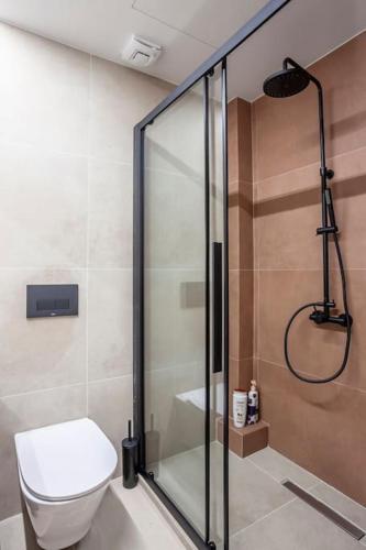 Ένα μπάνιο στο FsN Central Lofts 302 / 3P