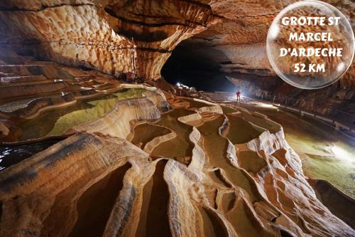 シャトーヌフ・デュ・パプにあるLes Bosquetsの洞窟