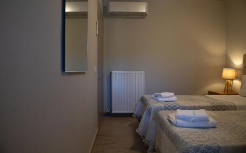 Zante Suitesにあるベッド