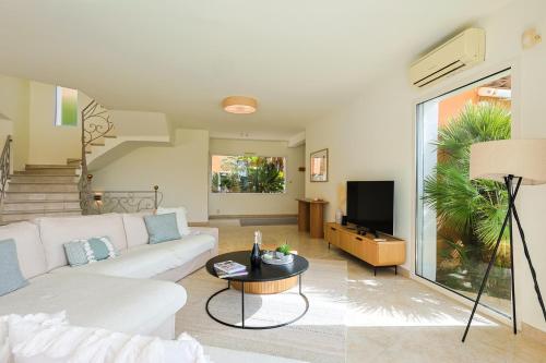 Provenzalische Villa Maison des Loups - Garten mit Meerblick und Infinity Pool by Riviera HomeLife