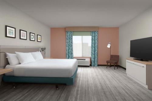 TV a/nebo společenská místnost v ubytování Hilton Garden Inn Raleigh Capital Blvd I-540