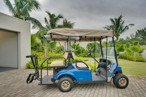 Fotografie z fotogalerie ubytování Villa Kahoni vue sur le golf & les montagnes v destinaci Beau Champ