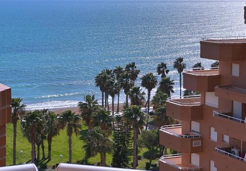 Apartamento en Vistamar III 1ra línea de playa vistas al mar y montaña