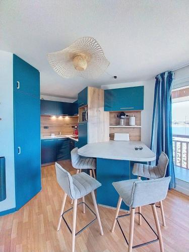 Gallery image of V-Marin 01-Vieux Boucau Appartement 4 personnes dans résidence avec piscine avec vue sur lac marin in Vieux-Boucau-les-Bains